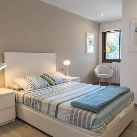 Seahomes Vacations - Cala Banys Seafront & Pkg *