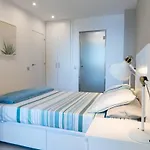 Seahomes Vacations - Cala Banys Seafront & Pkg * Льорет-де-Мар