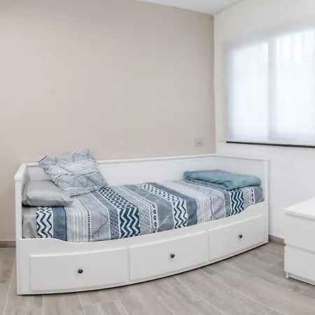 Seahomes Vacations - Cala Banys Seafront & Pkg דירה יורט דה מאר