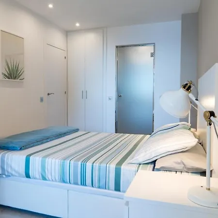 Seahomes Vacations - Cala Banys Seafront & Pkg * יורט דה מאר