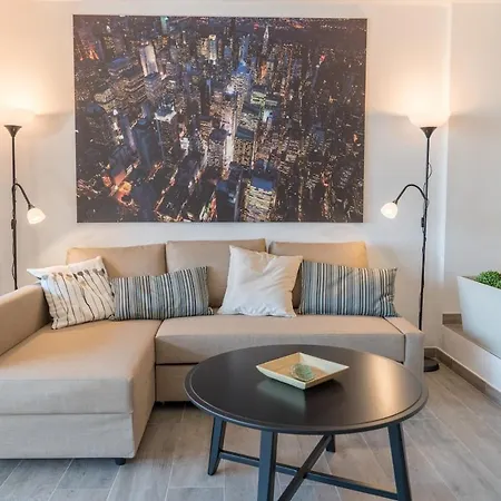 Seahomes Vacations - Cala Banys Seafront & Pkg * Lloret de Mar