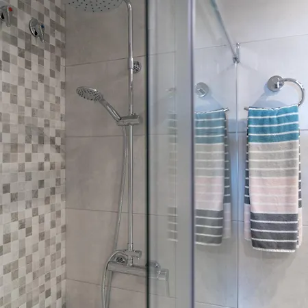 Apartment Seahomes Vacations - Cala Banys Seafront & Pkg