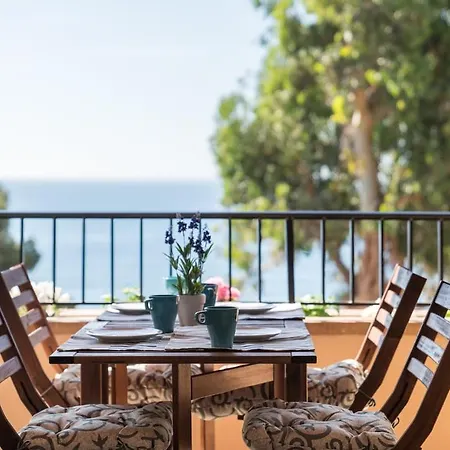 Seahomes Vacations - Cala Banys Seafront & Pkg * Льорет-де-Мар